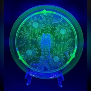 Vintage Jeanette Uranium Glass Sunflower Floral Cake Plate Footed UV Glow - 10"